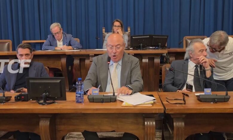Acr e nodo gestione stadi, duro scontro in commissione sport