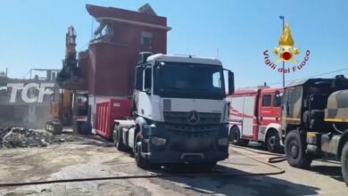 Crollo palazzina a Pistunina, riunione operativa in Procura