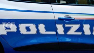 Furti nei supermercati, due arresti